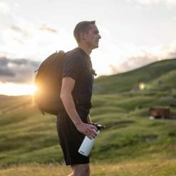 CamelBak Chute Mag Vacuum Insulated - Isolatie Drinkfles - 600 Ml - Blauw (Navy) 23 CamelBak Chute Mag Vacuum Insulated - Isolatie Drinkfles - 600 Ml - Blauw (Navy) -Flamecan winkel 550x367 21