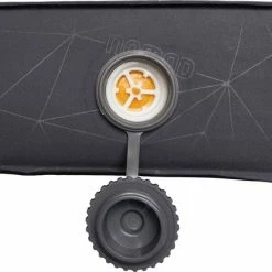 NOMAD® Darwin Plus XW 10.0 - Slaapmat -198 X 78 X 10 - Graphite 16 NOMAD® Darwin Plus XW 10.0 - Slaapmat -198 X 78 X 10 - Graphite -Flamecan winkel 550x432 2