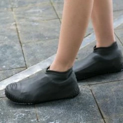 Bobbels & Putten - Silicone Overschoenen - 2 Paar Maat 35-39 - Schoen Beschermers - Regen Laarzen - Overschoenen Waterdicht - Anti Slip Regen Schoenen - Sneaker Beschermers - Festival Overschoen - Shoe Cover -Flamecan winkel 550x507 3