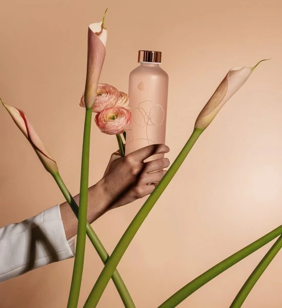 Equa - Waterfles - Glas - 750 ML - Roze 6 Equa - Waterfles - Glas - 750 ML - Roze - Afbeelding 4