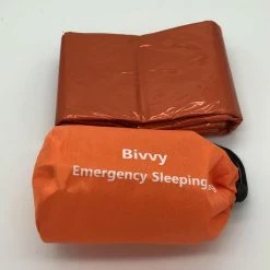Toolknallers Bivvy | Reddingsdeken | Noodpakket | Survival Slaapzak | Emergency Sleeping Bag | Nooddeken | Backpack | Nood Tent | Nood Slaapzak | Hiken 26 Toolknallers Bivvy | Reddingsdeken | Noodpakket | Survival Slaapzak | Emergency Sleeping Bag | Nooddeken | Backpack | Nood Tent | Nood Slaapzak | Hiken -Flamecan winkel 550x733 1
