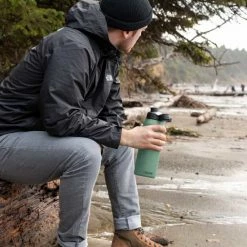 CamelBak Chute Mag Vacuum Insulated - Isolatie Drinkfles - 600 Ml - Blauw (Navy) 20 CamelBak Chute Mag Vacuum Insulated - Isolatie Drinkfles - 600 Ml - Blauw (Navy) -Flamecan winkel 550x825 63